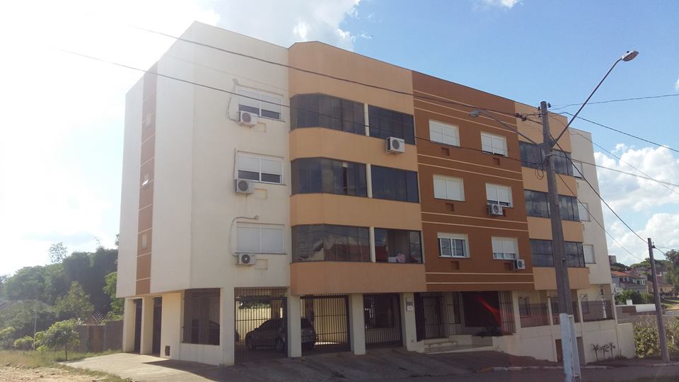 Greice Porto Negócios Imobiliários - Bagé- Excelente apartamento central amplo e com churrasqueira