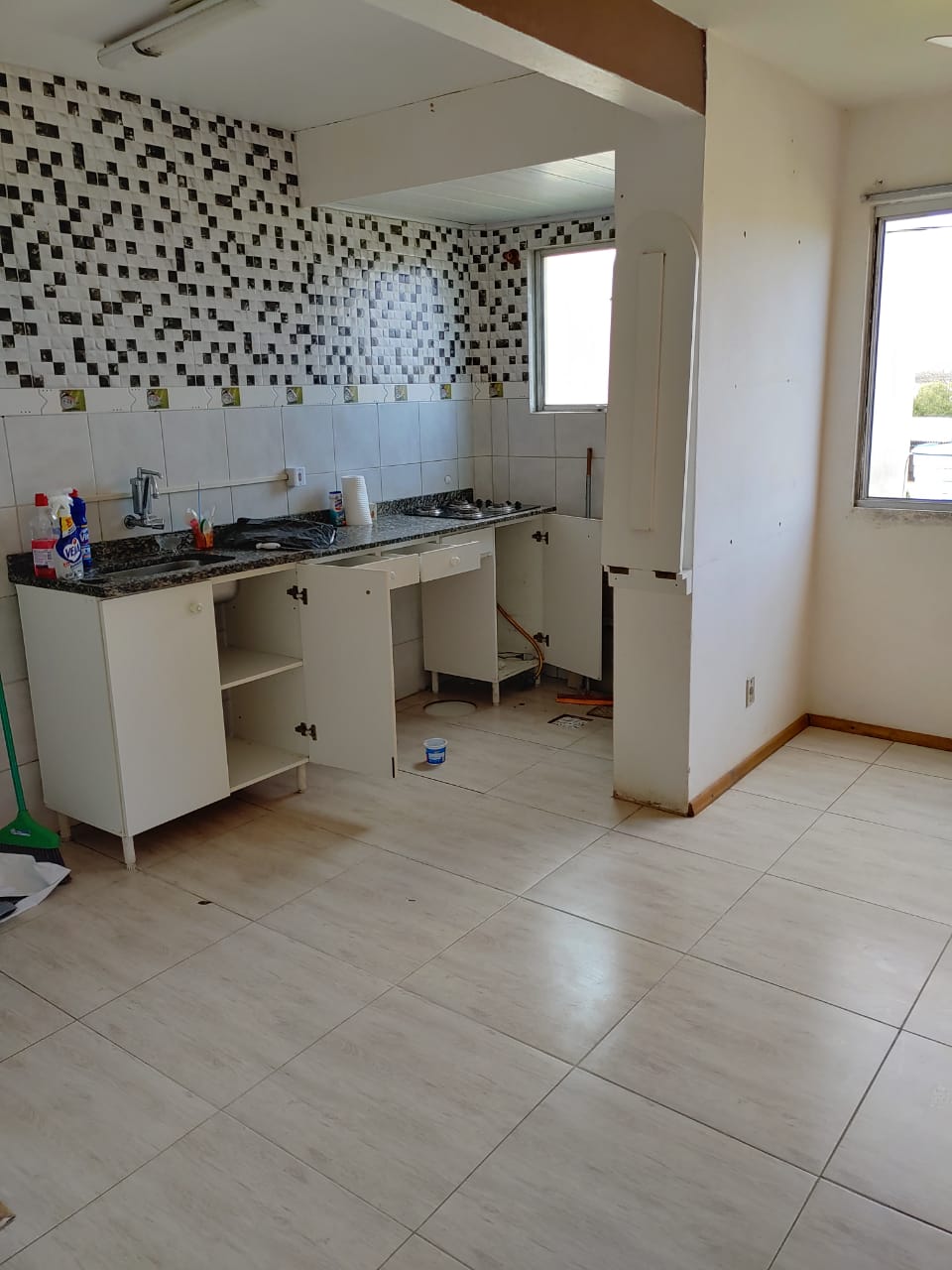 Greice Porto Negócios Imobiliários - Bagé - Excelente Apartamento com 02 dormitórios na Av. Espanha