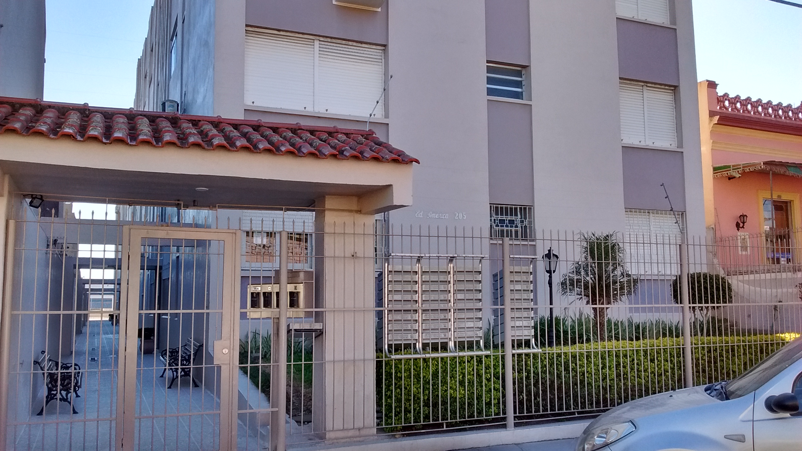 Greice Porto Negócios Imobiliários - Pelotas - apartamento amplo e central