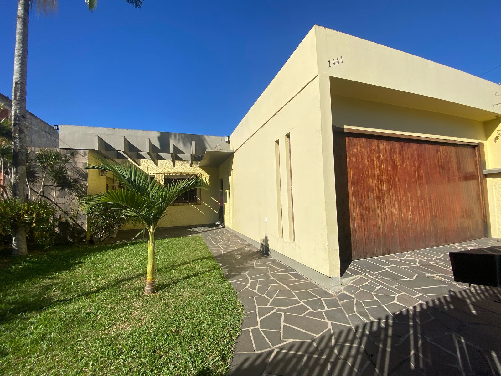 Greice Porto Negócios Imobiliários - Bagé -Imóvel central com 04 dormitórios